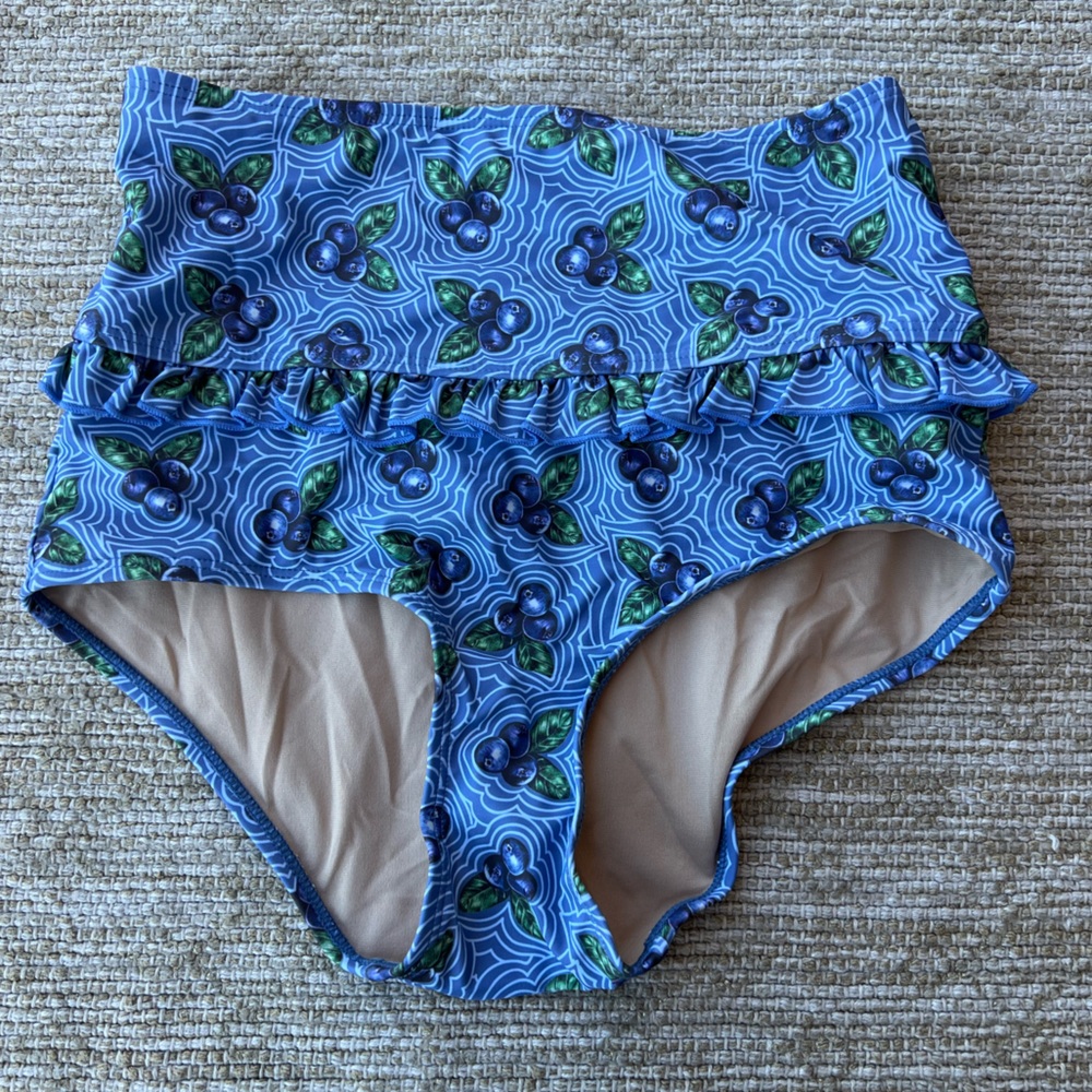 Kortni Jeane Blue Blueberry Swim Bottoms NWOT size XS